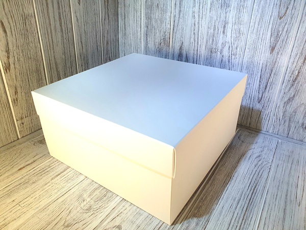 Велика Подарункова коробка (біла) 24*24*12 см 4204-0 фото
