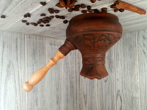 Турка червона кераміка "Coffee" 600 мл з дерев'яною ручкою + розсікач 2351 фото